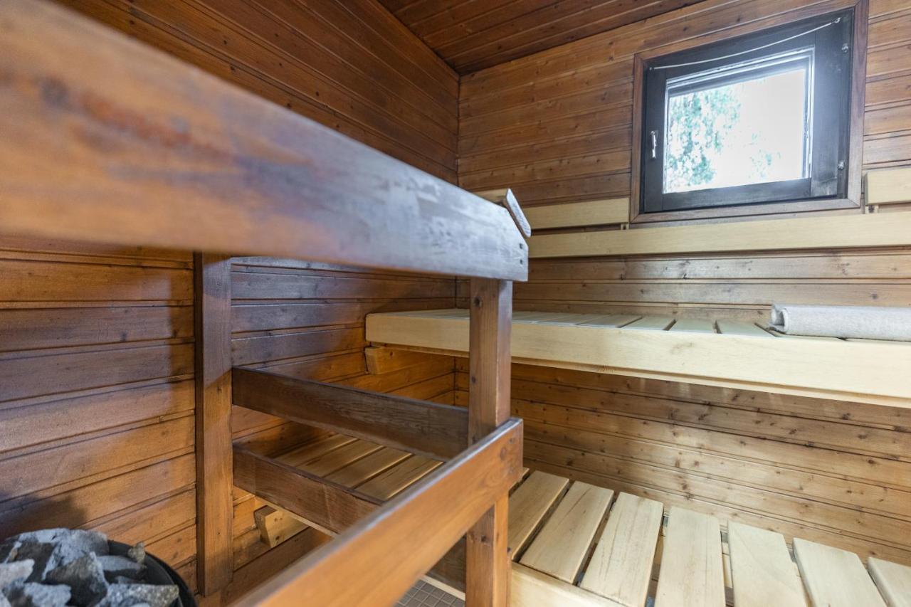 Arctic Holiday Apartments 2 โรวานิเอมิ ภายนอก รูปภาพ